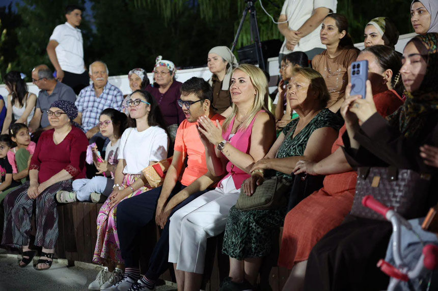 Merkezefendi Belediyesi Belediye Orkestrasi Yaz Konseri Gultepe Mahallesinde Unutulmaz Gece