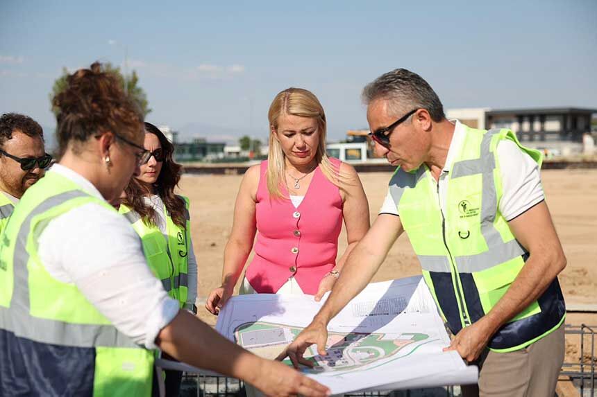 Merkezefendiye Dev Genclik Parki Spor Kompleksi Geliyor