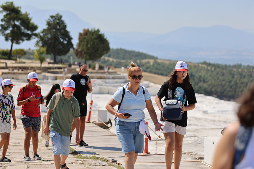 Satranc Ustalari Pamukkale Ve Hierapolise Hayran Kaldi 2