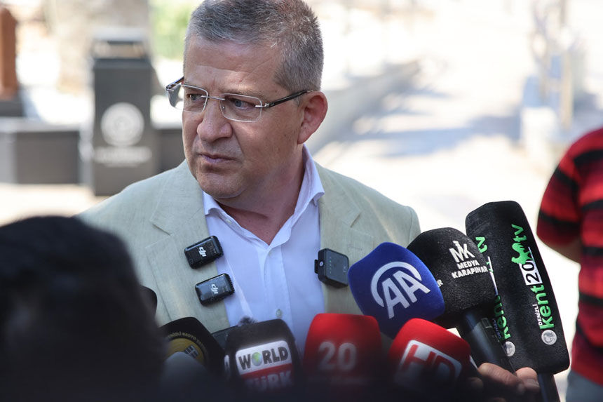 Subasioglundan Cavusogluna Bizi Elestiriyordun Kendin Daha Fazlasini Yapiyorsun4