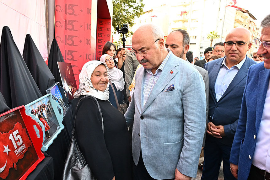 Turkiyeye Ornek Bir 15 Temmuz Hafiza Merkezi Denizlide Acildi