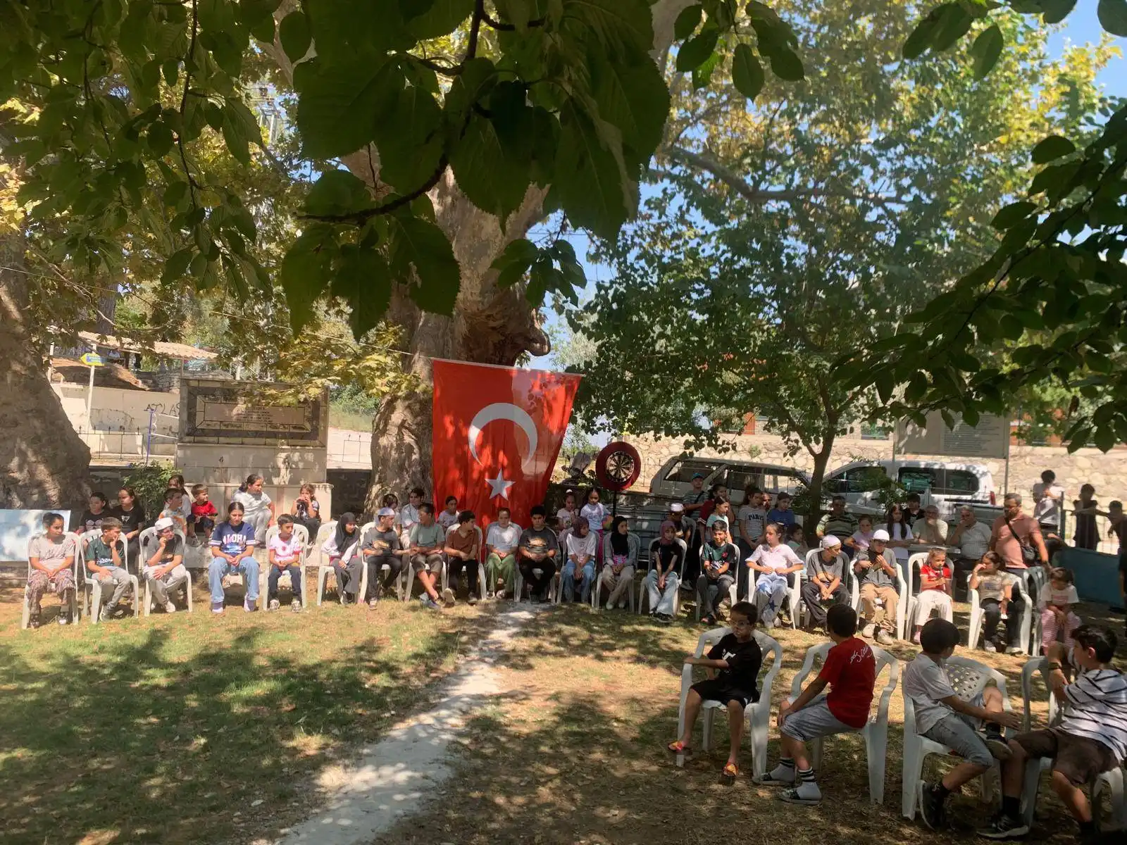 Babadagda Minik Yureklerin Kuran Coskusu Yaz Kurslari Gorkemli Torenle Sona Erdi5
