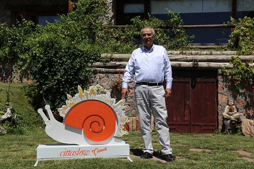 Cameli Tas Konaklar 2 Ve Millet Bahcesi Icin Ilk Kazma Vuruldu 1