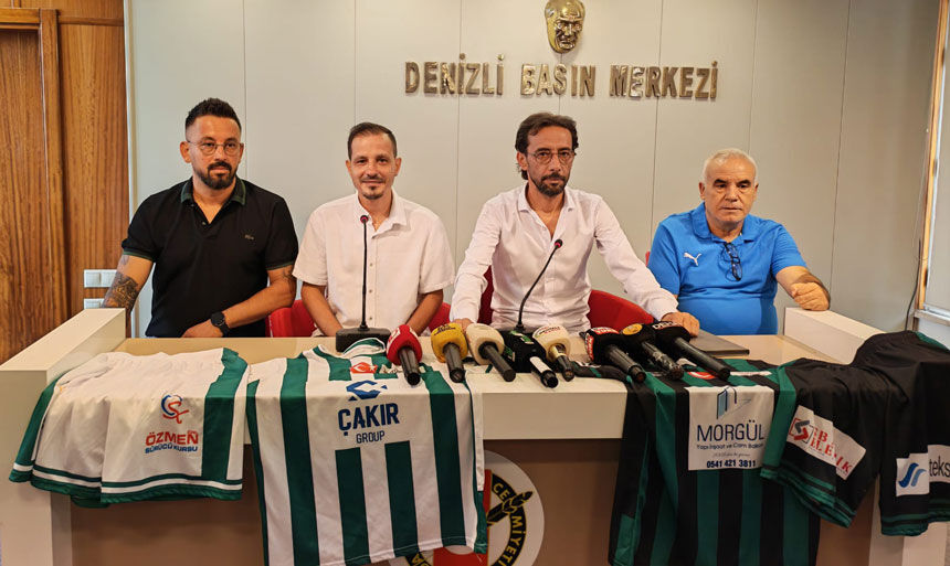 Denizli Efsaneler Futbol Sahaya1