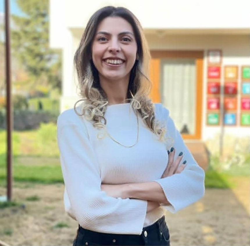 Denizli Pamukkalede Otomobilin Carptigi Arzu Acunsoz Son Yolculuguna Ugurlandi 2
