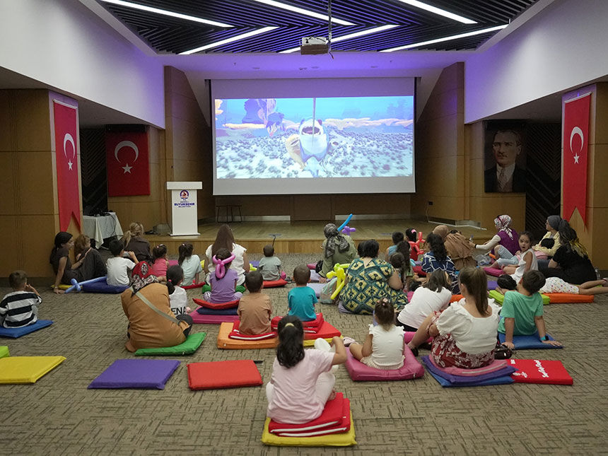 Denizlide Cocuklar Icin Dev Tatil Eglencesi Buyuksehir Cocuk Senligi Kapilarini Acti