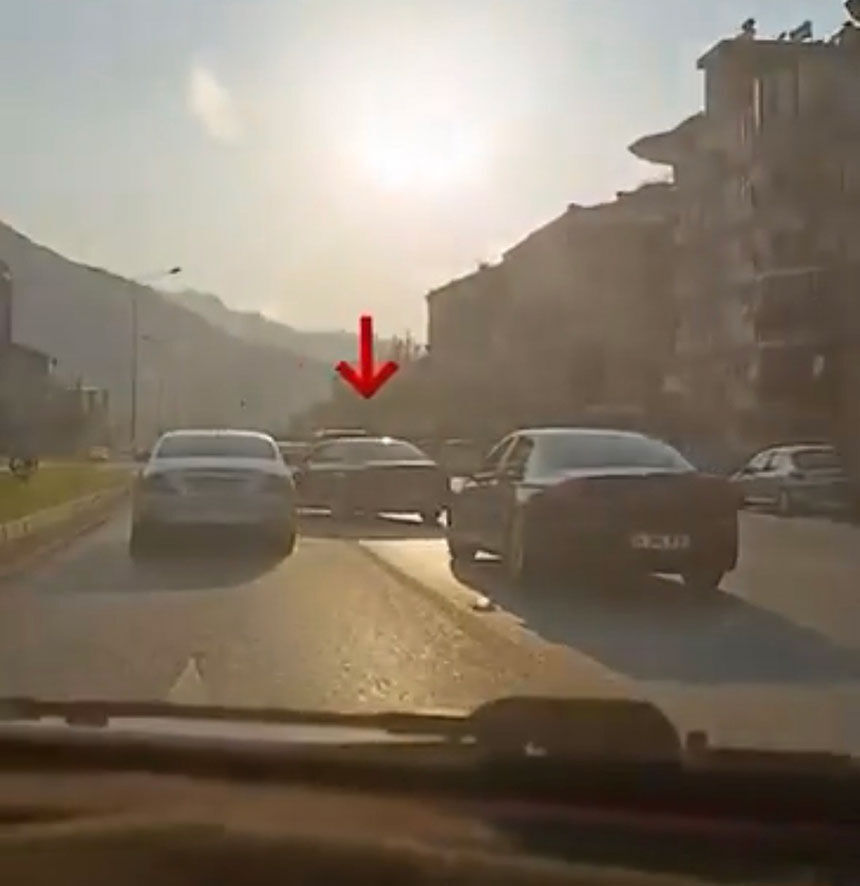 Denizlide Makas Atan Surucuye Agir Ceza Ehliyetine Ve Araca El Konuldu 2