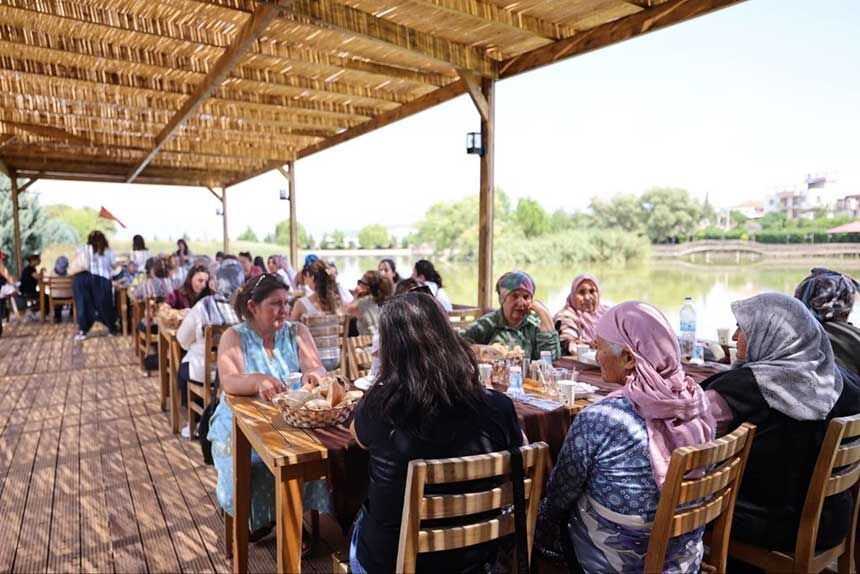 Denizlinin Kadinlarina Buyuksehirden Kultur Dolu Gezi 3