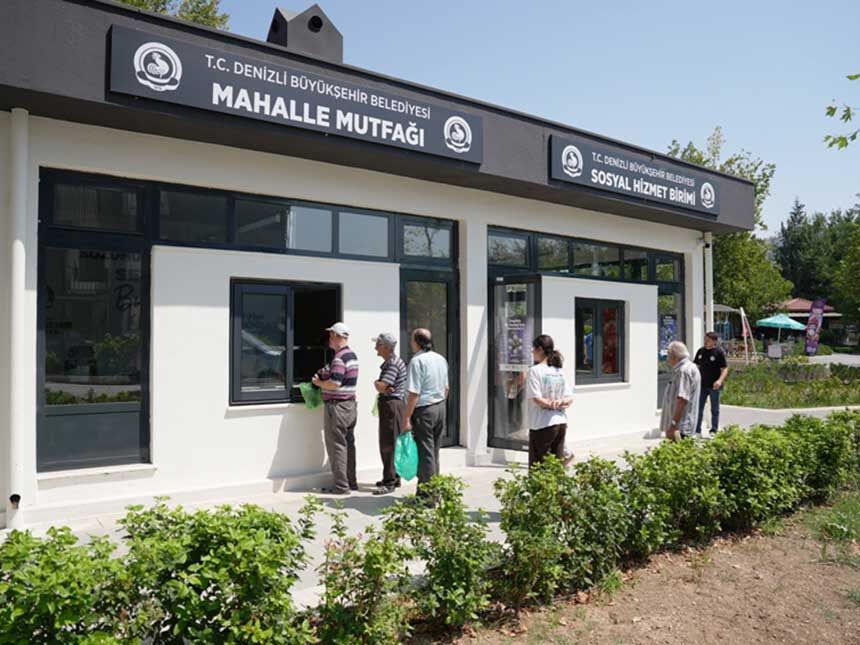 Meska Sosyal Tesisi Tam Kapasite Hizmette Mahalle Mutfagi Sofralari Isitiyor