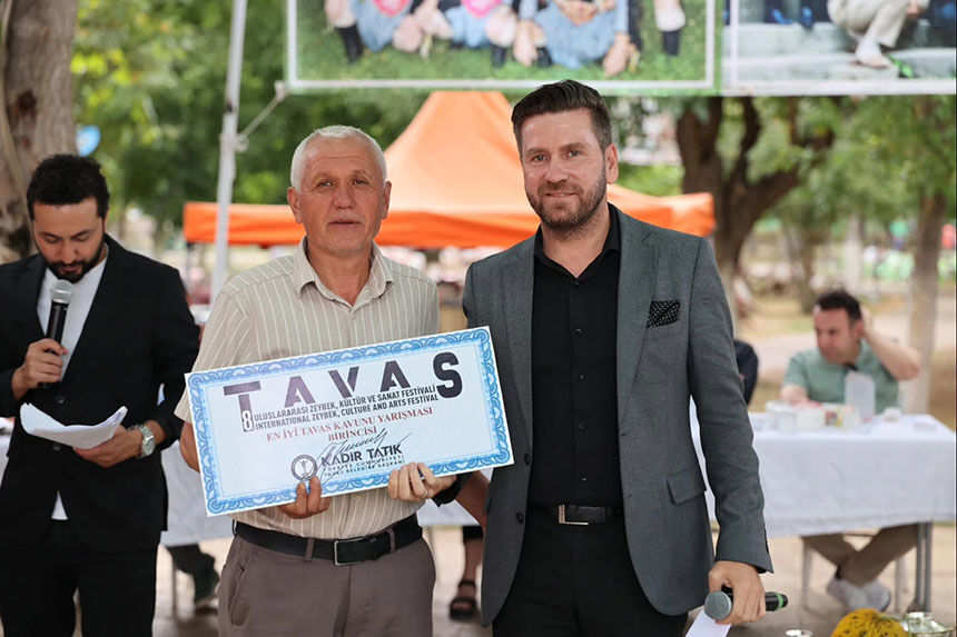 Tavasin En Lezzetli Yogurdu Ve Kavunu Secildi 6