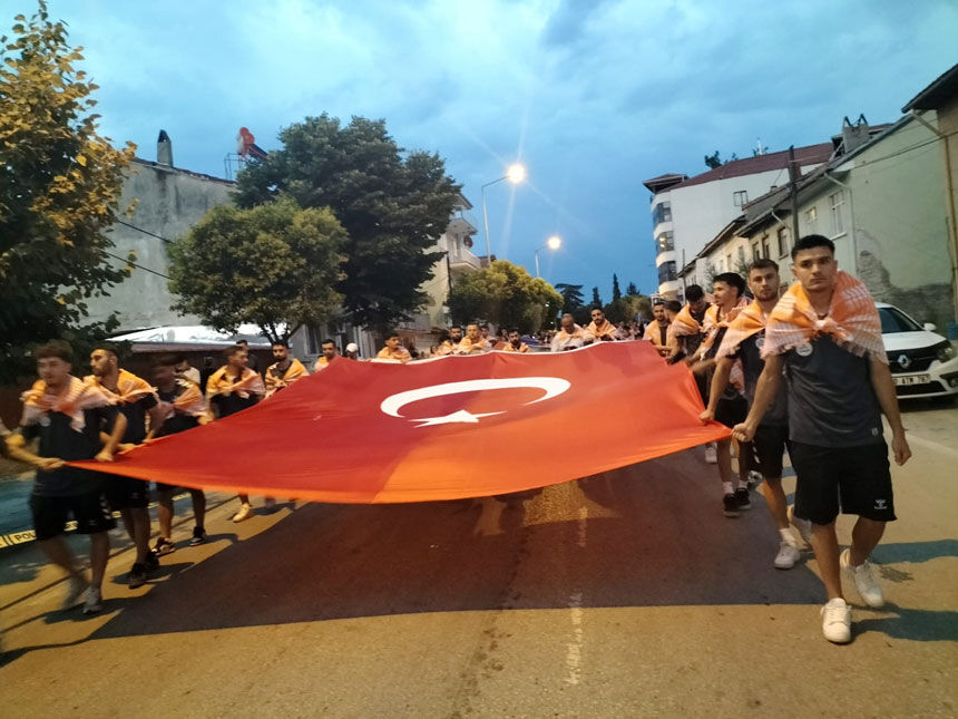 Cal Bagbozumu Festivalinde Yagmur Cosku Dinmedi Bagbozumunda Kultur Gelenek Ve Vefa Bulustu7
