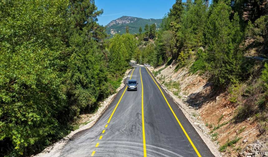 Çameli Elmalı Yolu 3 Bin 750 Ton Asfaltla Baştan Sona Yenilendi!