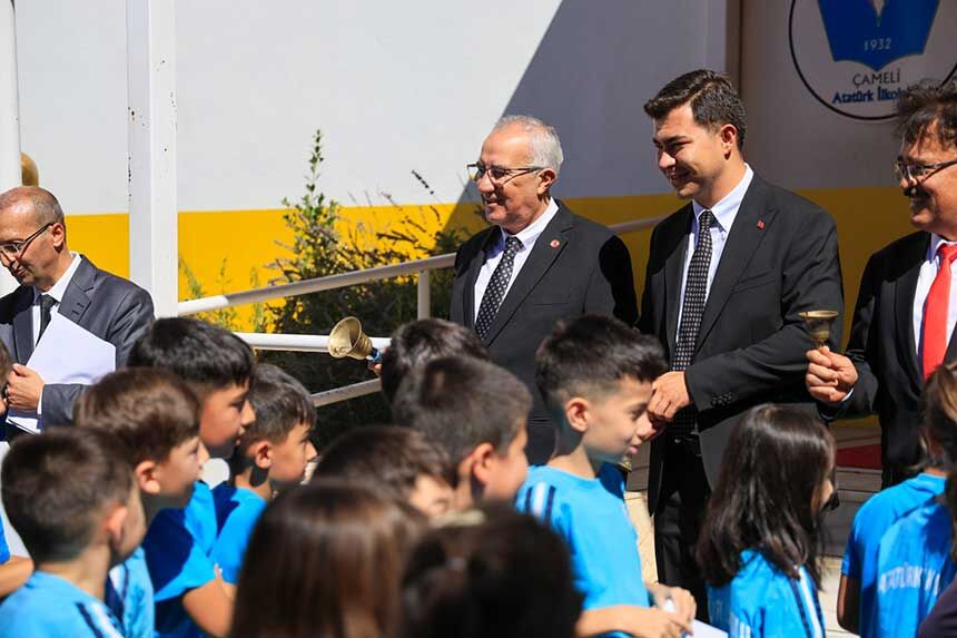 Camelide Ilk Ders Zili Caldi Minik 1 Siniflara Anlamli Hos Geldin Surprizi 1