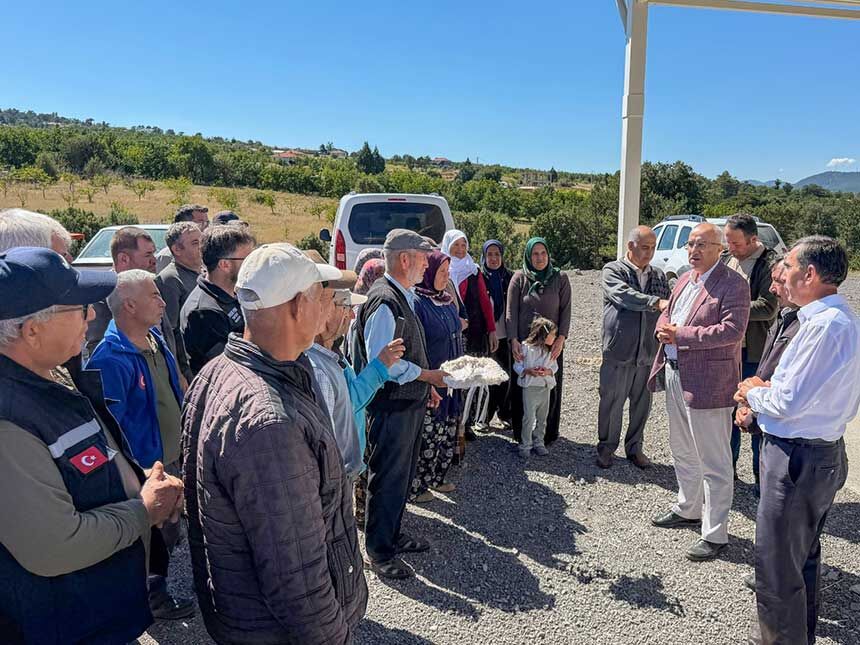 Camelinin Cevizli Mahallesinin Yeni Yollari Dualarla Acildi 4