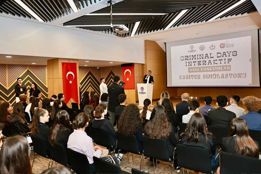 Denizli Buyuksehir Belediyesinden Lise Ogrencilerine Analitik Dusunce Egitimi