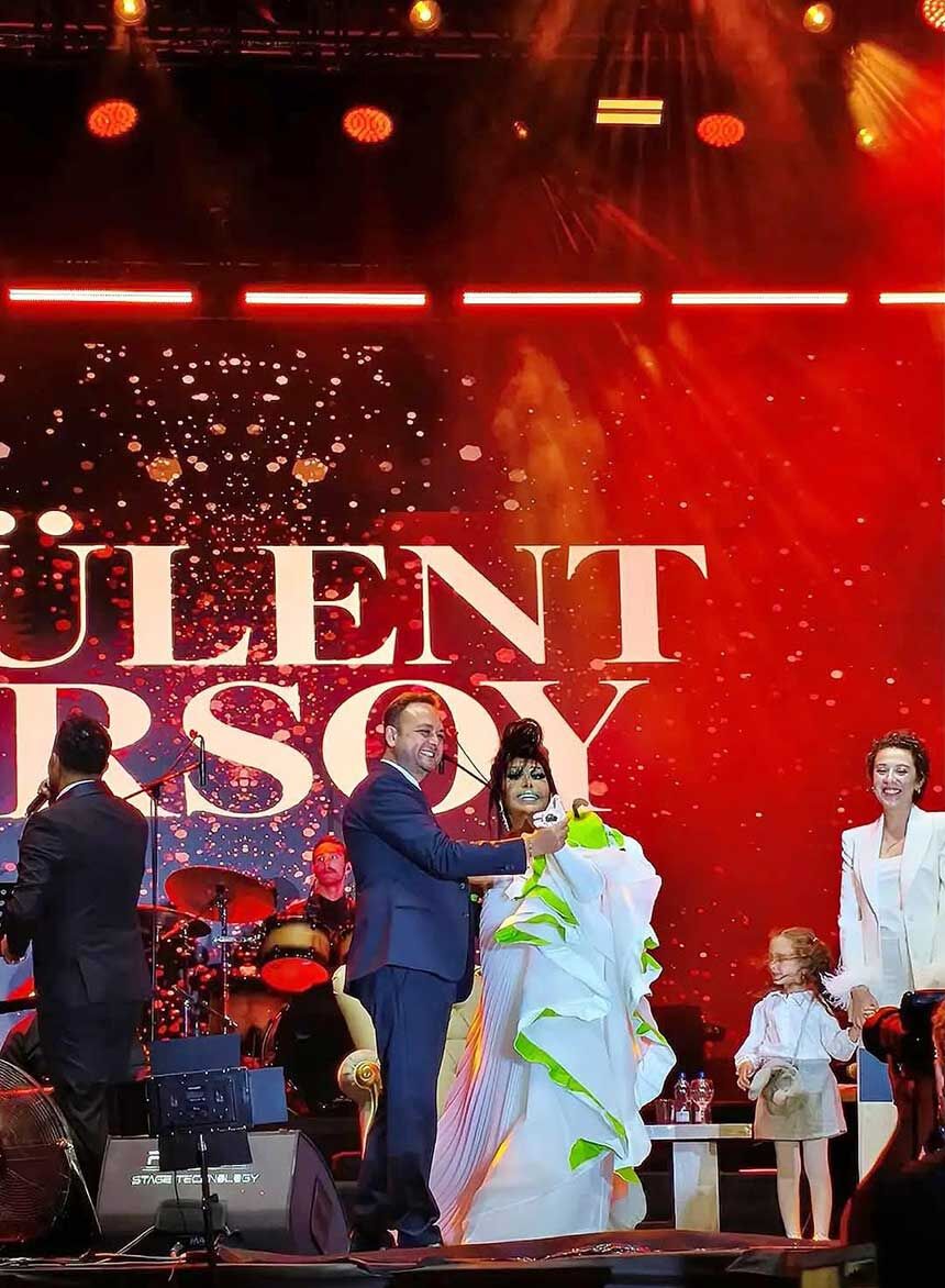 Denizli Civril Elma Festivalinde Bulent Ersoy Konseri 2