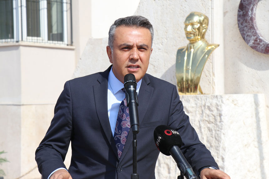 Denizli Okullar Acildi Ogrenciler Ciceklerle Karşilandi6