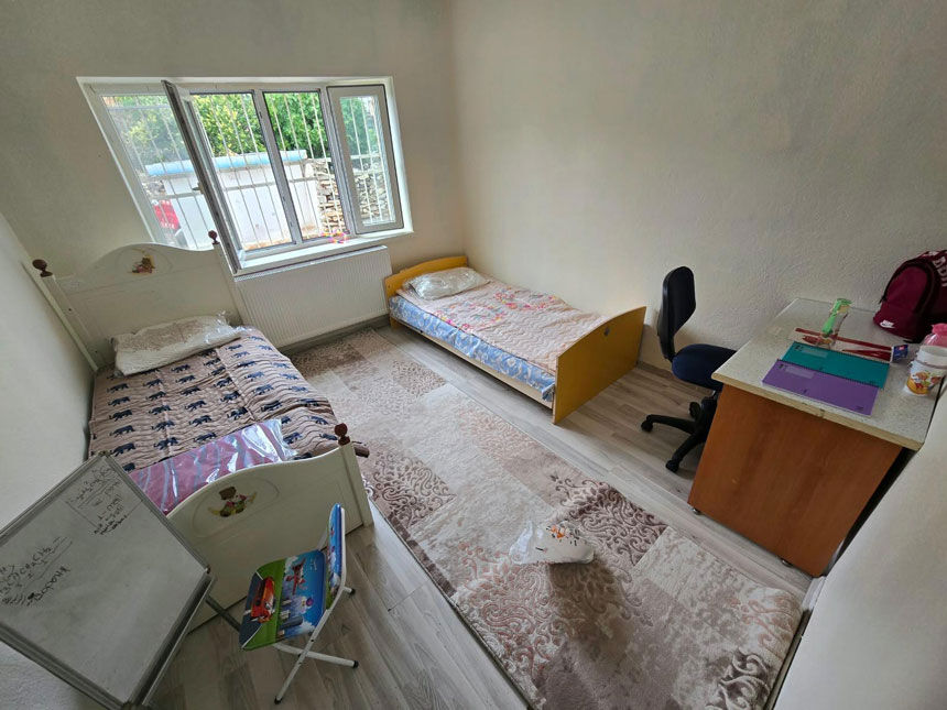 Denizli Tavas Esyalari Kule Donen Aileye Buyuksehir Sefkat Eli1
