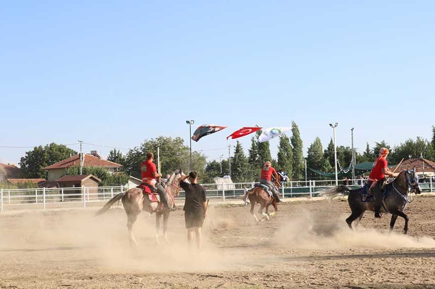 Denizlide Festival Coskusuna Ata Sporu Cirit Damga Vurdu 2