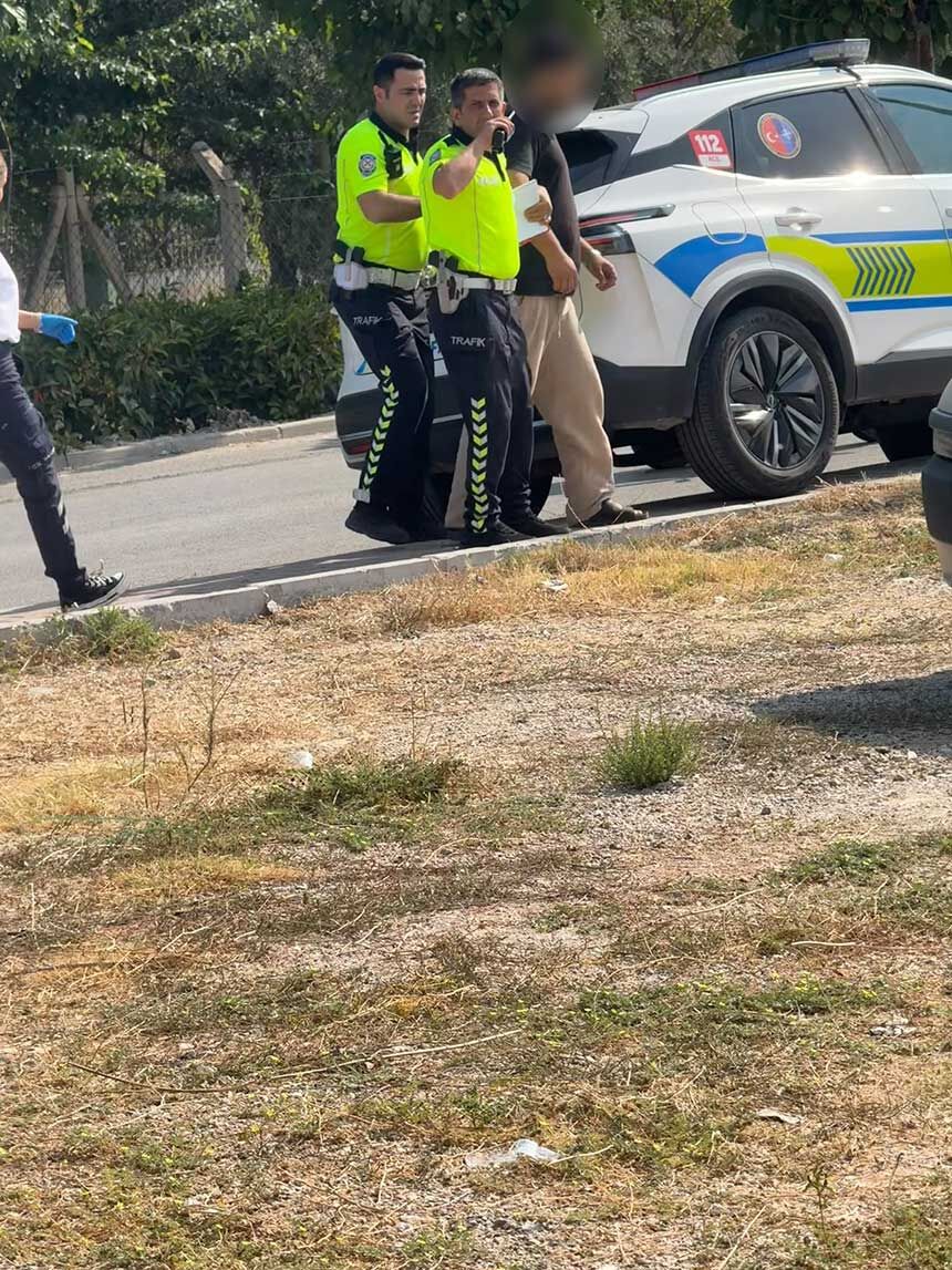 Denizlide Trafikte Uyusturucunun Etkisinde Olan Sofor 8 Araci Bicti 2