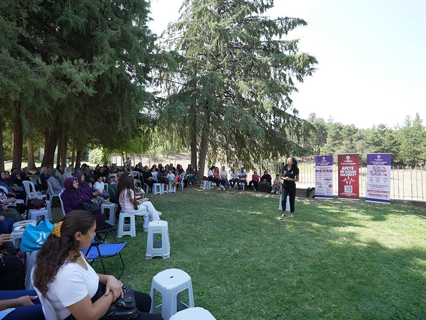 Denizli’nin Güçlü Kadınları Cankurtaran Yaz Kampı’nda Buluştu!