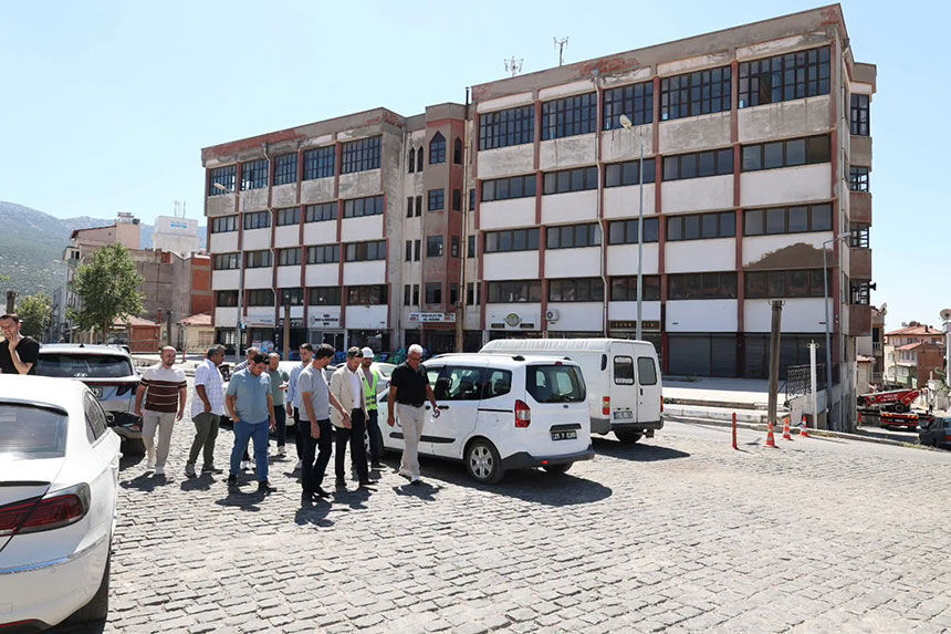 Tavas Belediye Baskani Kadir Tatiktan Altyapi Ve Sevgi Eli Binasi Incelemesi 4
