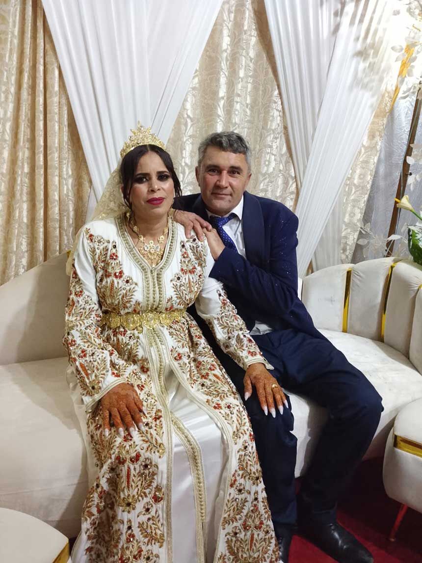 Yillardir Aradigi Aski Kitalar Otesinde Fasta Buldu 1