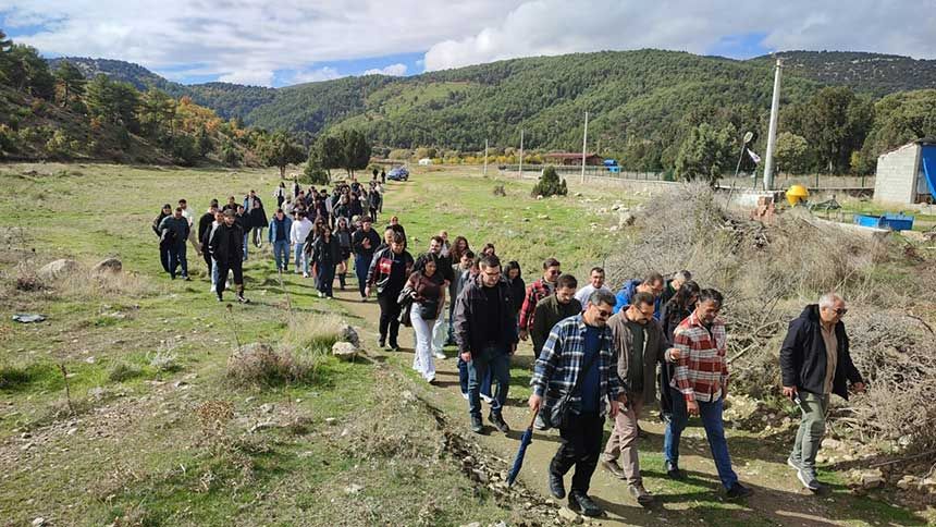 850 Yillik Sirri Cozmek Icin Savas Meydanina Indiler 200 Tarihci Civrilde Bulustu 2