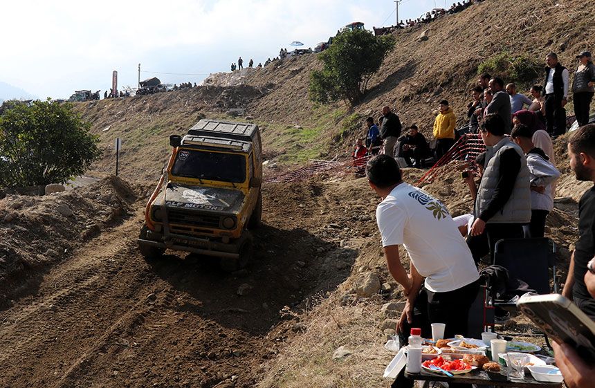 Babadagda Camur Toz Ve Adrenalin Tavan Yapti Babafestte 60 Aracla Turkiye Rekoru 2
