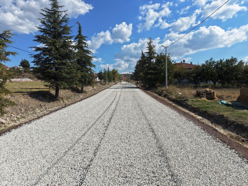 Baklan Bogazici Mahallesinde Ulasim Rahatladi Yillardir Beklenen Yol Yenilendi