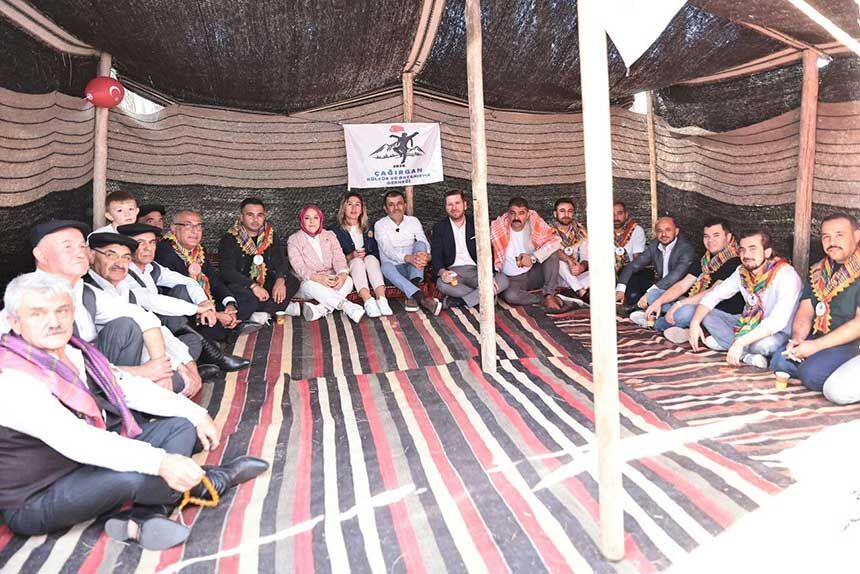 Binlerce Denizlili Yoruk Toyunda Bulustu 1