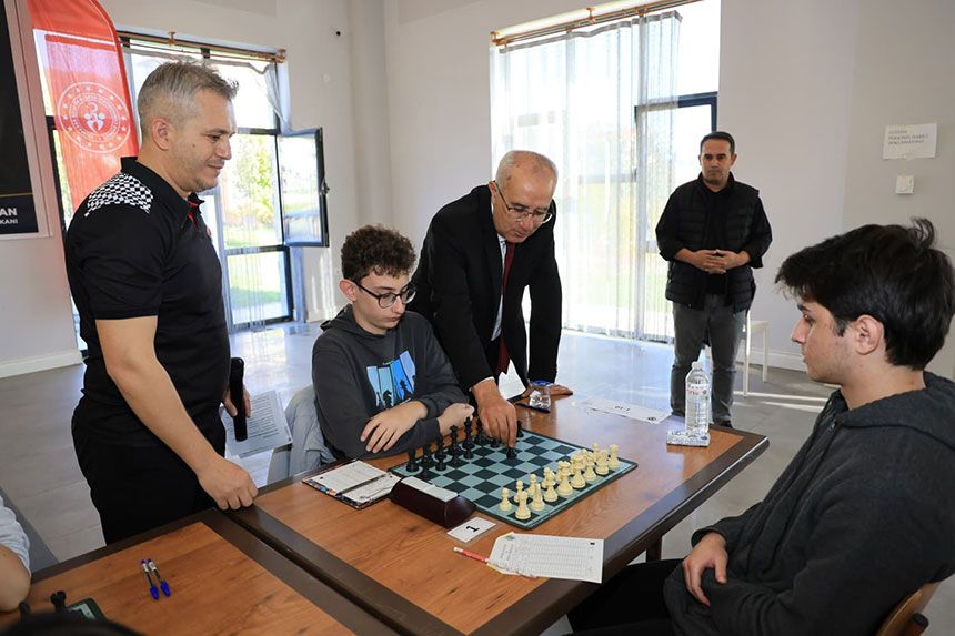 Cameli 29 Ekim Cumhuriyet Bayrami Elo Satranc Turnuvasi Basladi 3