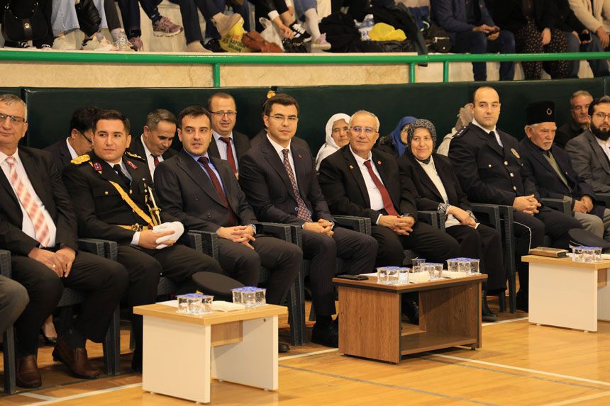 Camelide Cumhuriyet Bayrami Coskuyla Kutlandi1