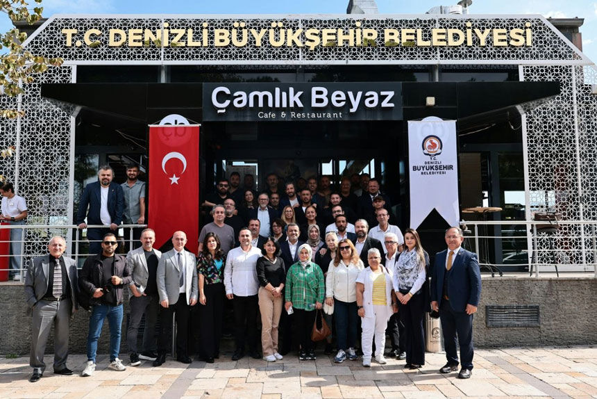 Cavusoglundan Cinar Meydani Yeni Belediye Binasi Ve Sosyal Tesis Mujdeleri