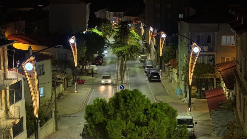 Denizli Buyuksehir Belediyesi 4 Ilcede Aydinlatma Altyapisini Yeniledi4