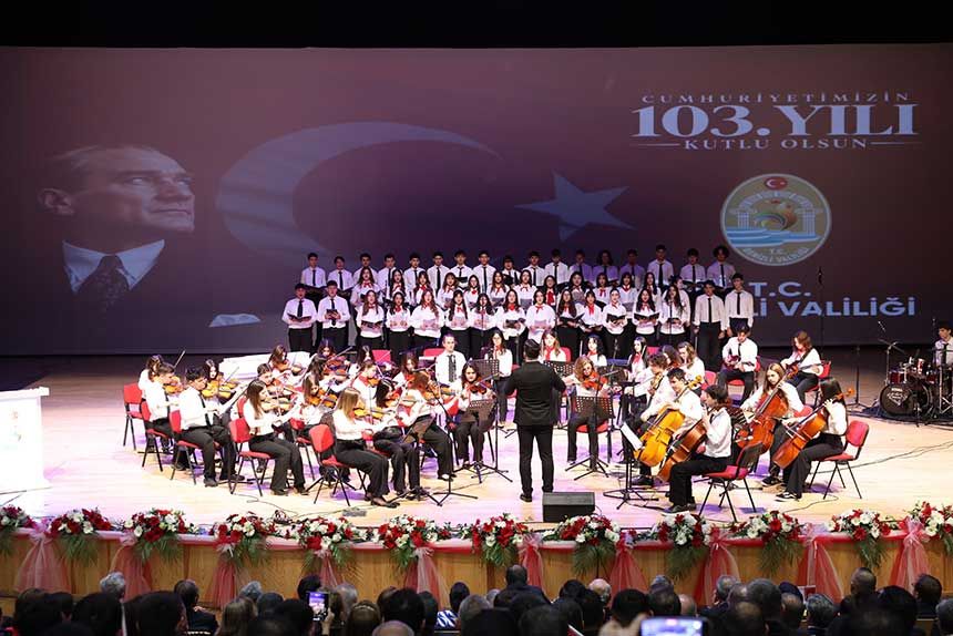 Denizlide Cumhuriyetin 103 Yili Coskuyla Kutlandi 2