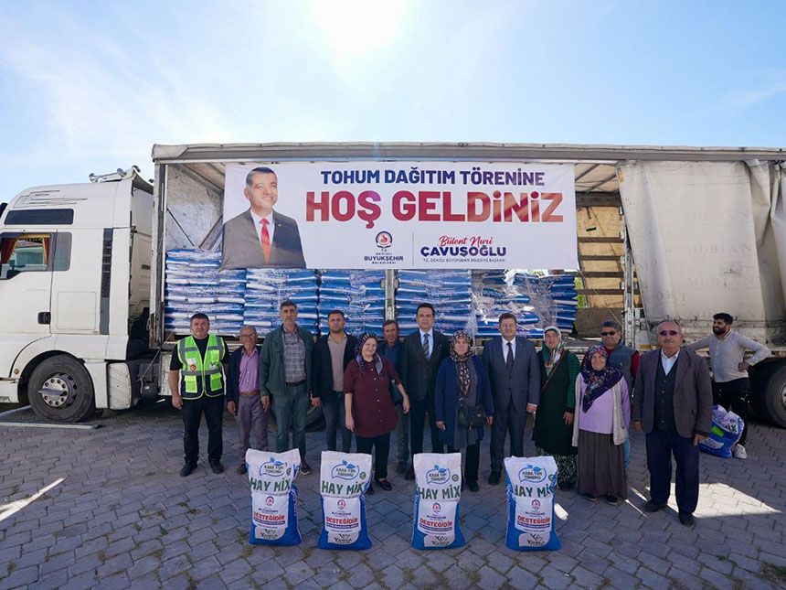 Denizlinin 19 Ilcesinde 5Li Karisim Yem Bitkisi Tohumu Dagitimi Basladi 3