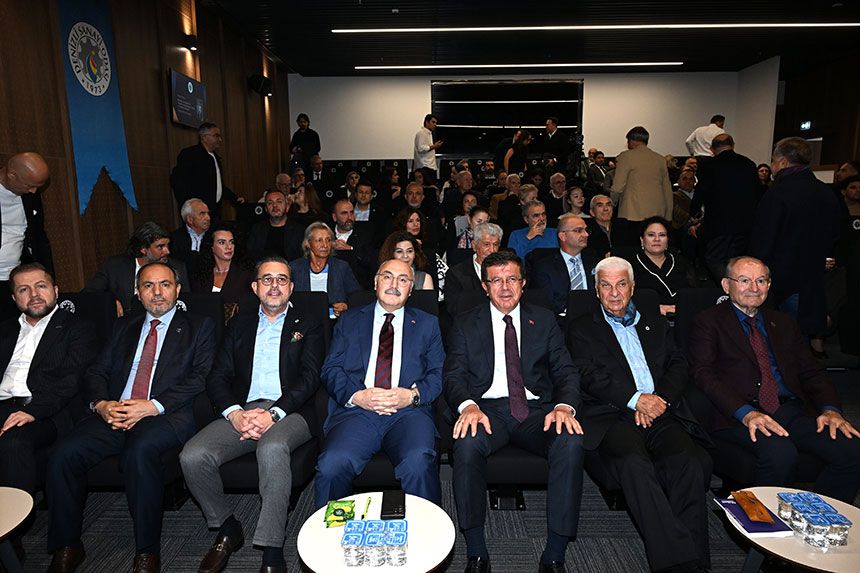 Mujdat Kececinin Sanayicilik Yolculugu Kitapla Olumsuzlesti 2