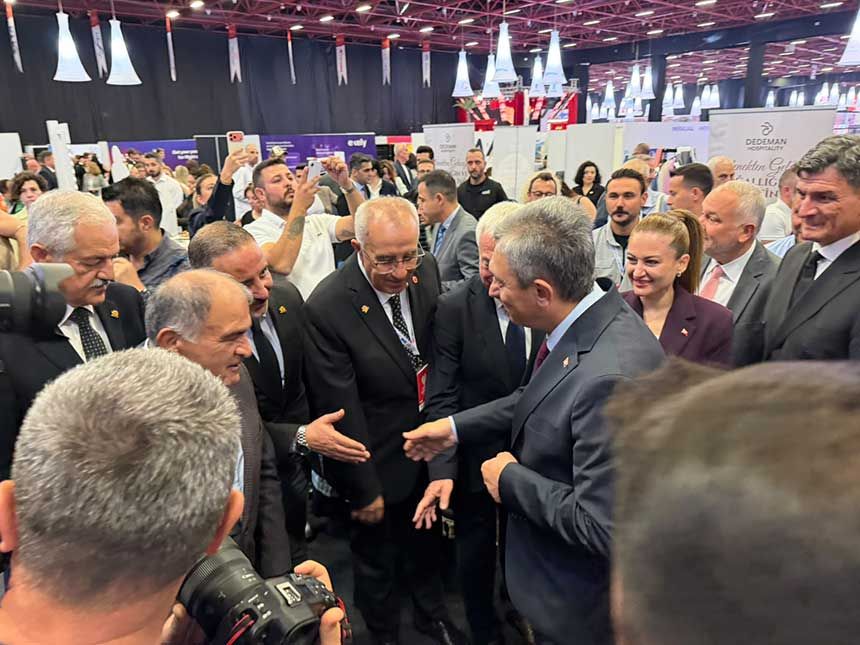 Sakin Sehir Cameli Antalya Turizm Fuarinda 2