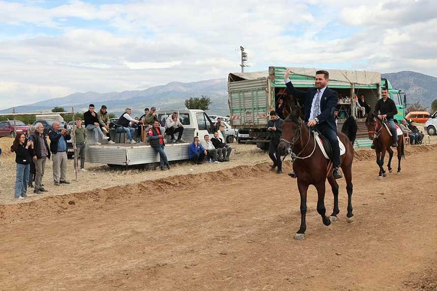 Tavas 3 Kizilcaboluk Rahvan At Yarislari Nefes Kesti 3