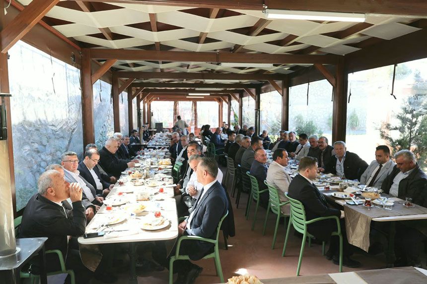 Tavas Belediye Baskani Tatiktan 19 Ekim Muhtarlar Gunu Programi1