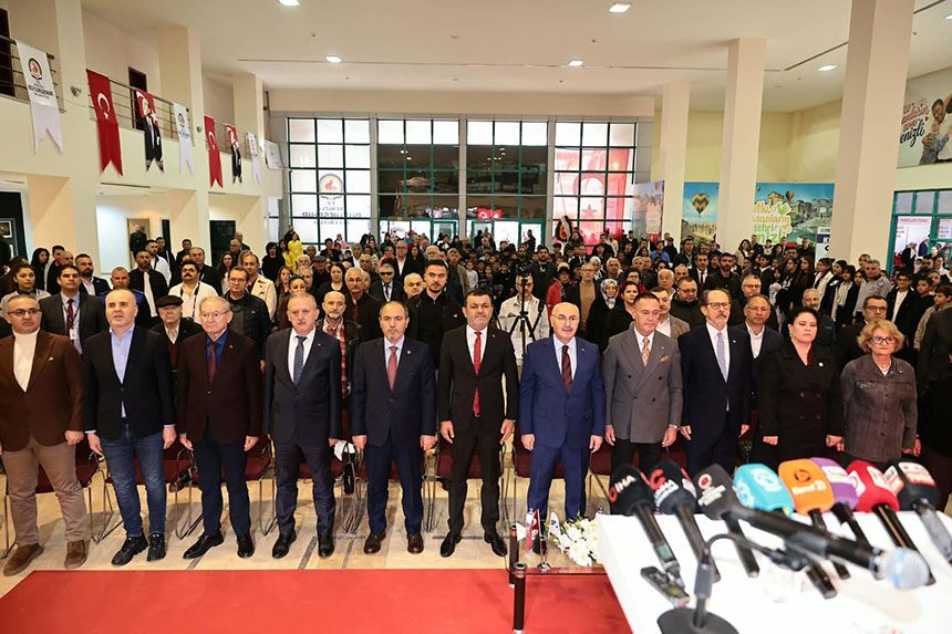 Turkiyenin En Buyuk 3 Kitap Fuari Kapilarini Acti 6