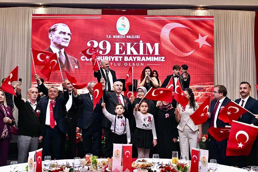 Vali Kosger Istikbalde Daha Iddiali Bir Turkiye Hedefiyle Yuruyecegiz 1